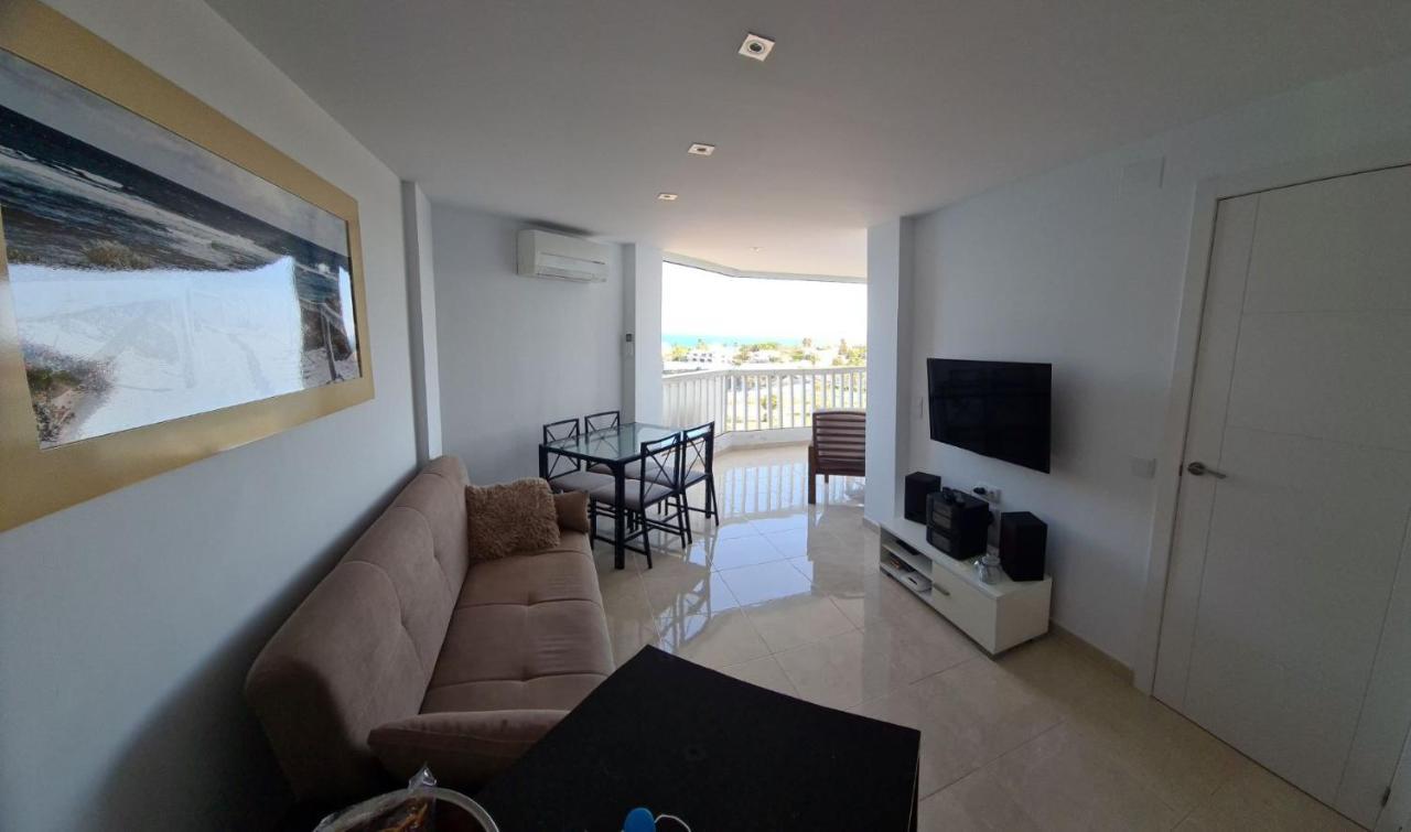 Room In Apartment - 1St Line Top Floor Apartment Carrer del Mar Екстериор снимка