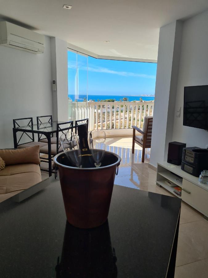 Room In Apartment - 1St Line Top Floor Apartment Carrer del Mar Екстериор снимка